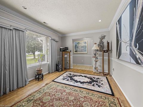 Single Family Residence in Virginia Beach VA 1276 Paramore Drive 4.jpg