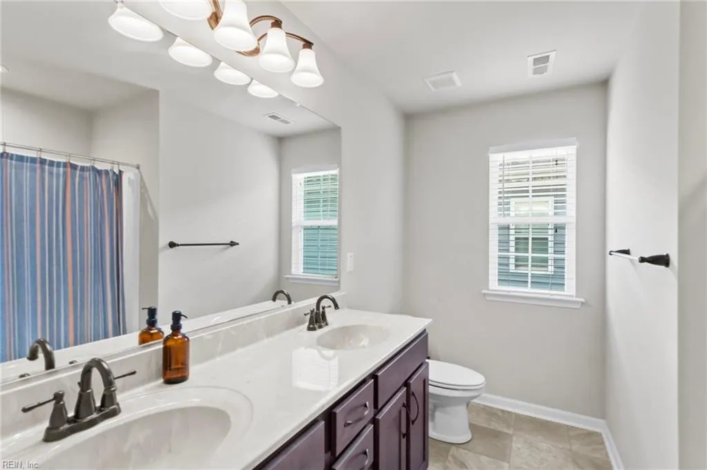 Suffolk, Virginia 23435, United States, 4 Bedrooms Bedrooms, ,3 BathroomsBathrooms,Residential,Active,101649