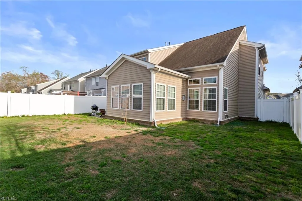 Suffolk, Virginia 23435, United States, 4 Bedrooms Bedrooms, ,3 BathroomsBathrooms,Residential,Active,101649