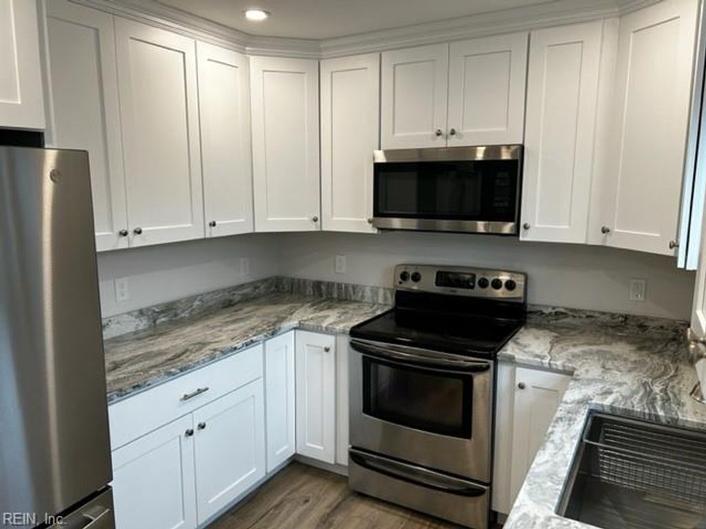 Photo of 3692 Sylvan Lane, Virginia Beach, VA 23453 (MLS # 10626711)