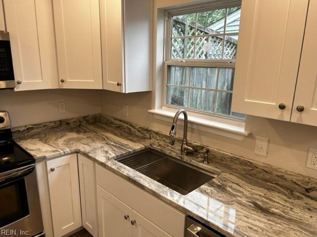 Photo of 3692 Sylvan Lane, Virginia Beach, VA 23453 (MLS # 10626711)