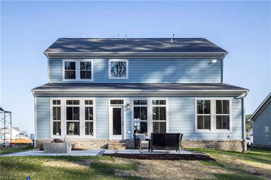 Suffolk, Virginia 23433, United States, 4 Bedrooms Bedrooms, ,4 BathroomsBathrooms,Residential,Pending,17249