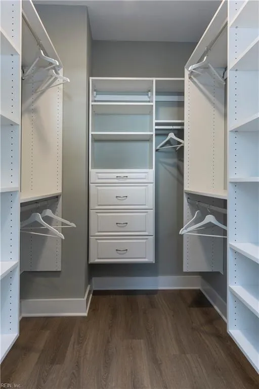 Suffolk, Virginia 23433, United States, 4 Bedrooms Bedrooms, ,4 BathroomsBathrooms,Residential,Pending,17249