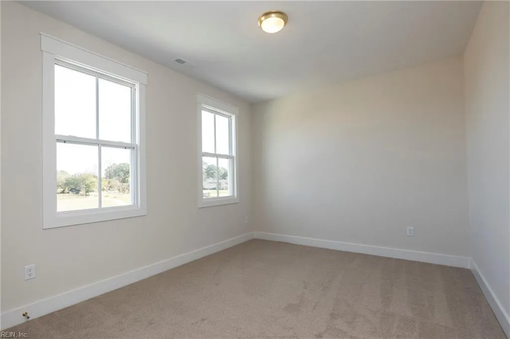 Suffolk, Virginia 23433, United States, 4 Bedrooms Bedrooms, ,4 BathroomsBathrooms,Residential,Pending,17249