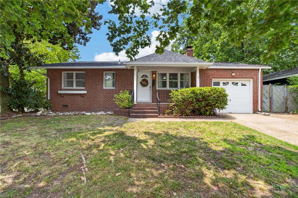 Photo of 9501 Beaumont Street, Norfolk, VA 23503 (MLS # 10646090)