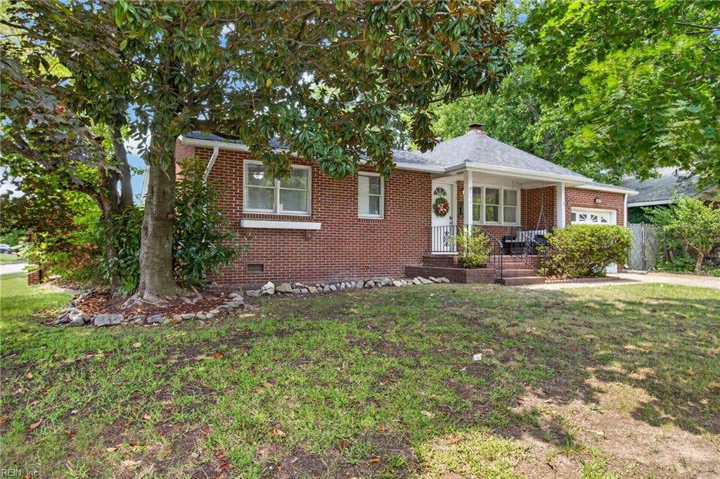 Photo of 9501 Beaumont Street, Norfolk, VA 23503 (MLS # 10646090)