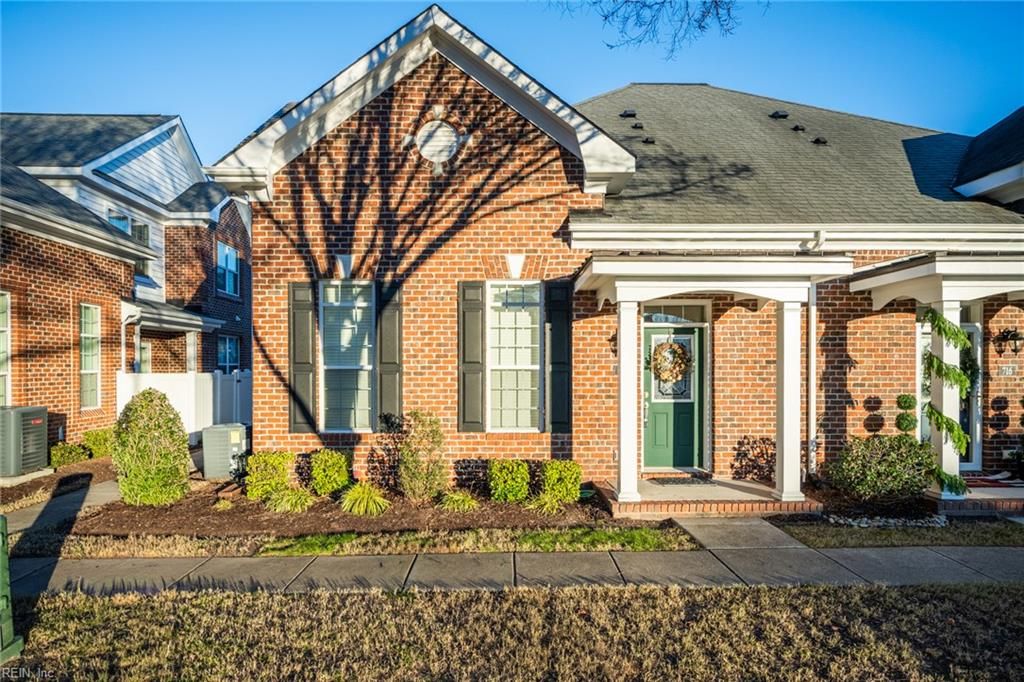 Photo of 712 Guildford Mews, Chesapeake, VA 23320 (MLS # 10613552)