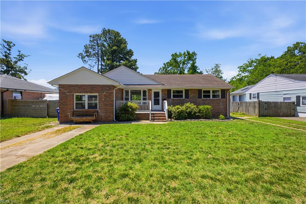 Photo of 8450 Lynn River Road, Norfolk, VA 23503 (MLS # 10640967)