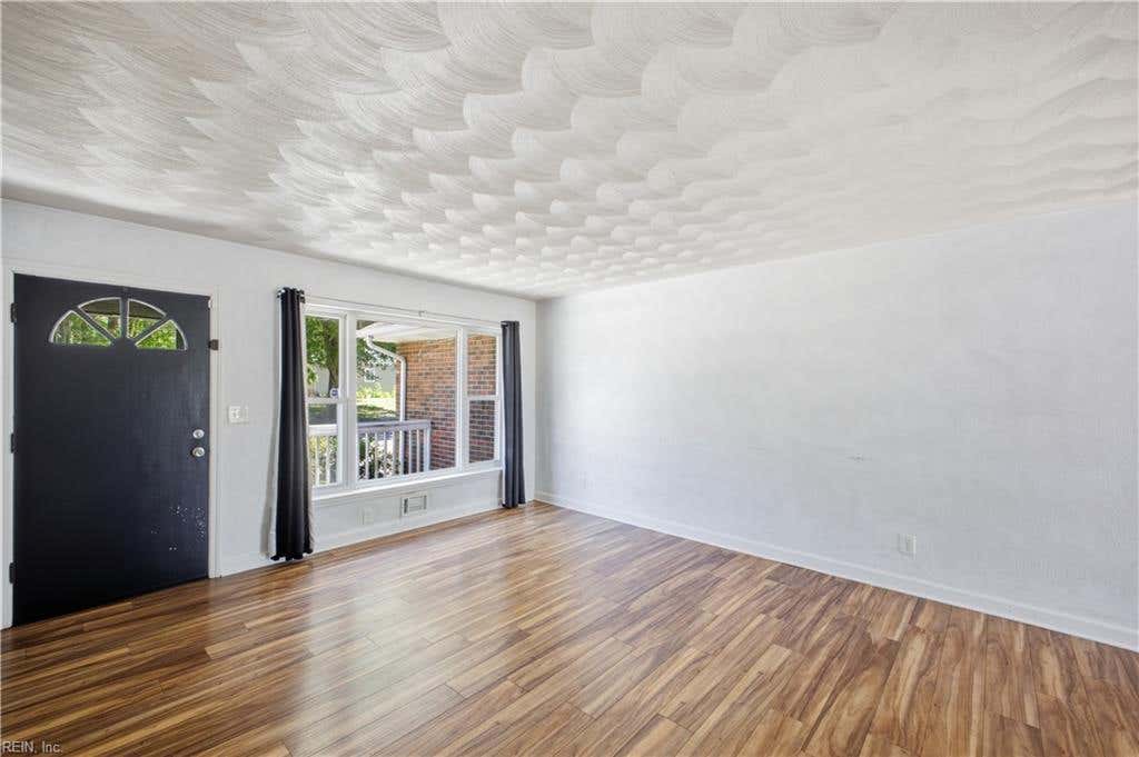 Photo of 8450 Lynn River Road, Norfolk, VA 23503 (MLS # 10640967)