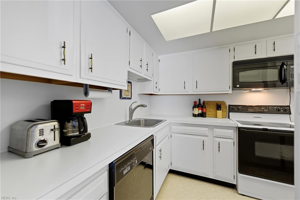 4004 Atlantic AVE 707