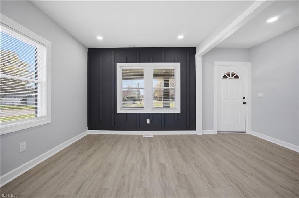 Photo of 382 Orange Avenue, Norfolk, VA 23503 (MLS # 10626449)