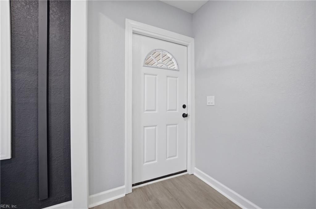 Photo of 382 Orange Avenue, Norfolk, VA 23503 (MLS # 10626449)