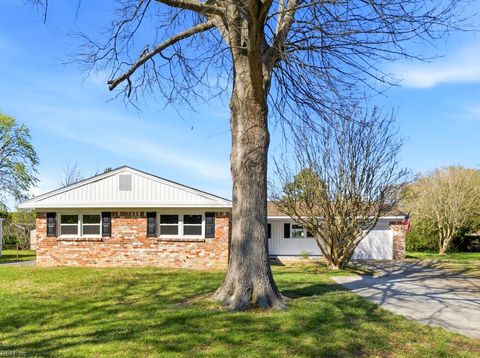 Photo of 4906 Gulfstream Circle, Virginia Beach, VA 23464 (MLS # 10638433)