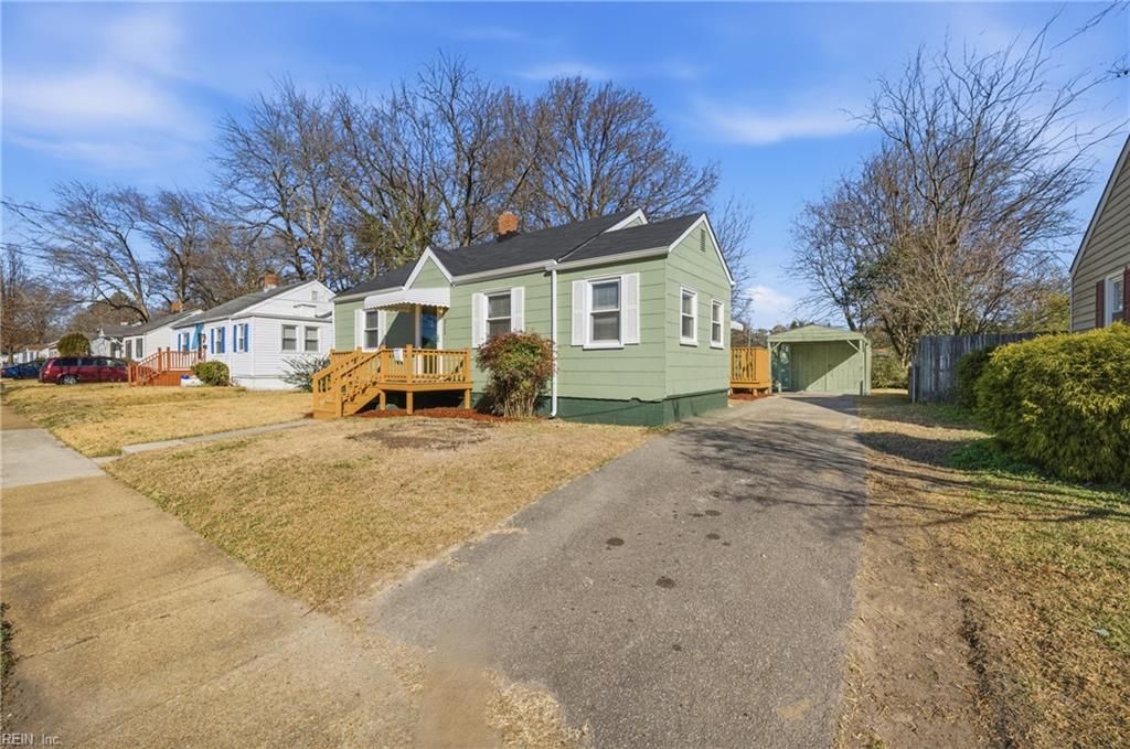 Photo of 512 Gladstone Road, Norfolk, VA 23505 (MLS # 10616523)
