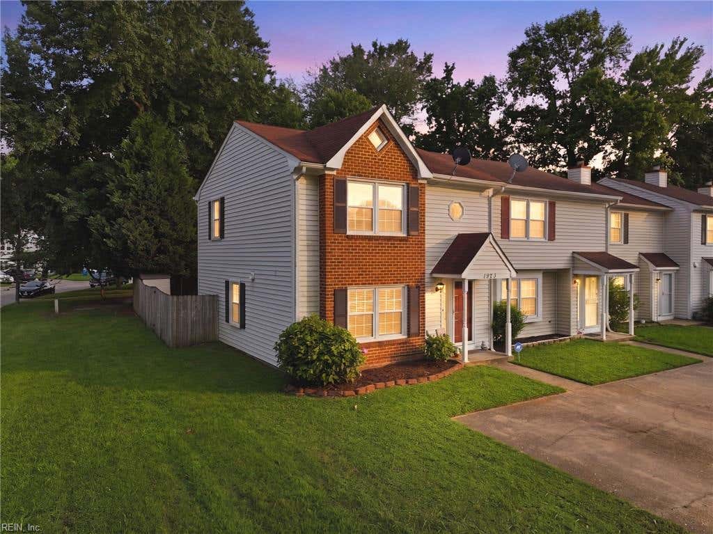 Photo of 1923 Devonwood Common, Chesapeake, VA 23320 (MLS # 10649319)