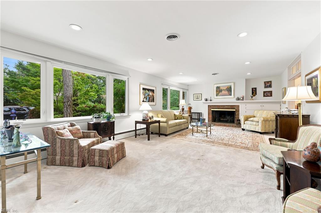Photo of 1450 Waylon Avenue, Norfolk, VA 23509 (MLS # 10646307)