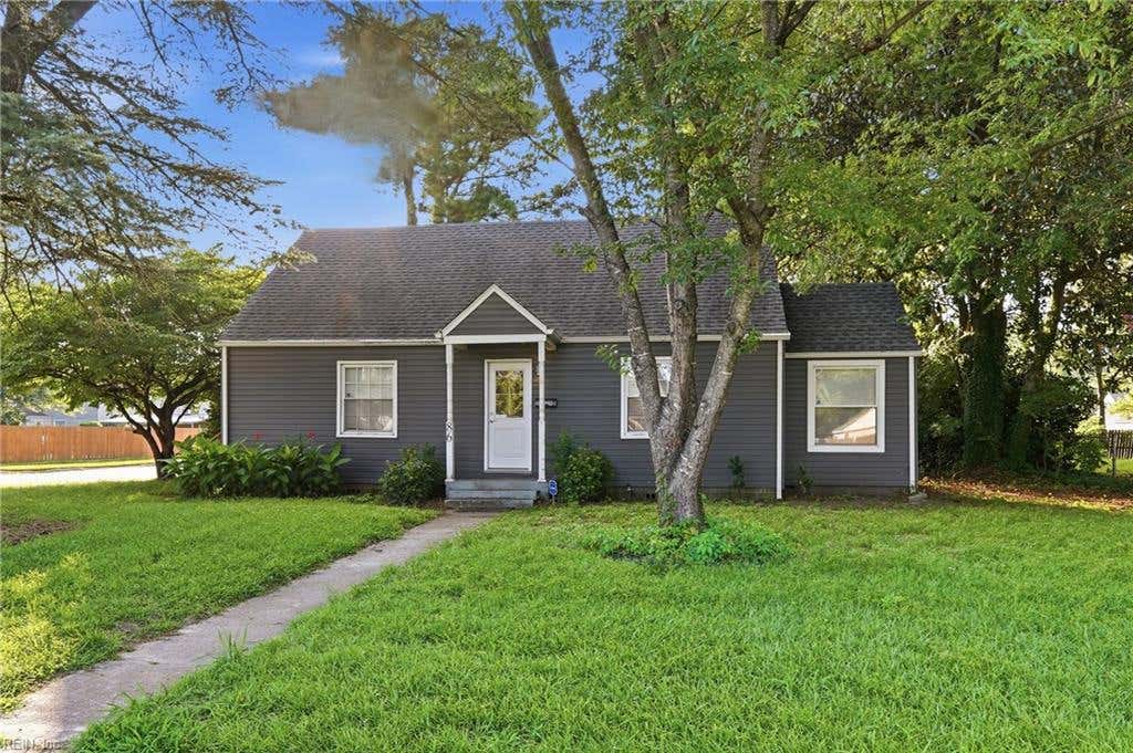 Photo of 86 Wyoming Avenue, Portsmouth, VA 23701 (MLS # 10648666)