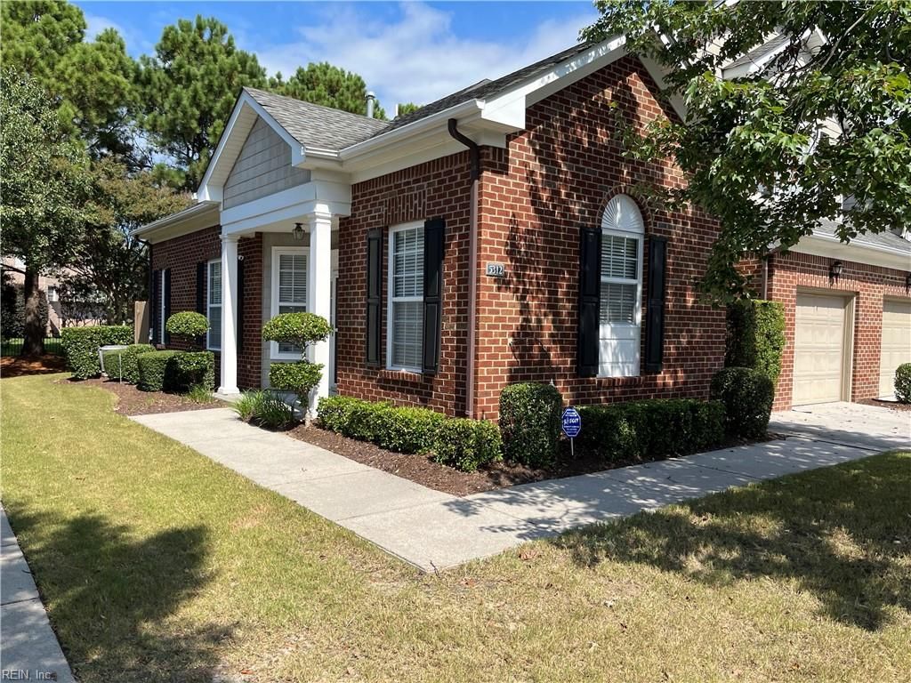 Photo of 5312 Hayton Way, Virginia Beach, VA 23455 (MLS # 10607602)