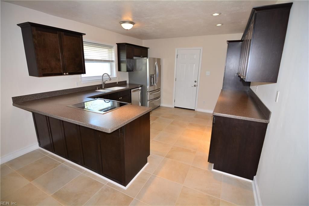 Photo of 617 Breeds Hill Road, Virginia Beach, VA 23462 (MLS # 10622981)