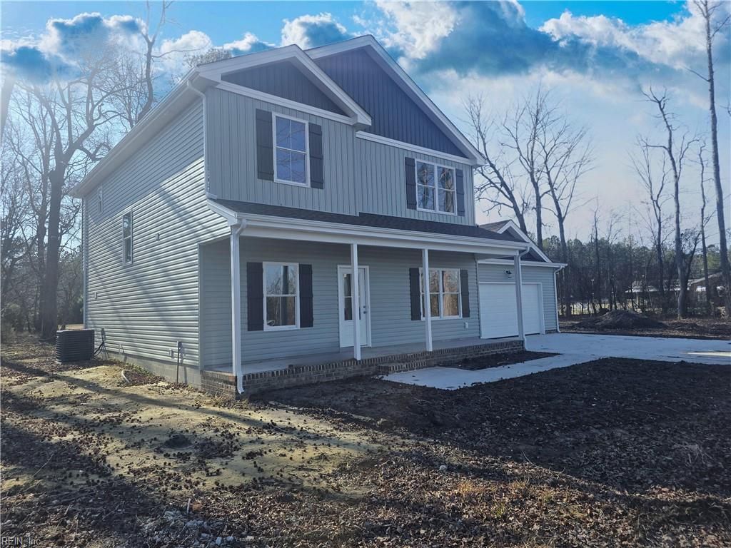 Photo of 1370 Rountree Crescent, Suffolk, VA 23434 (MLS # 10620141)