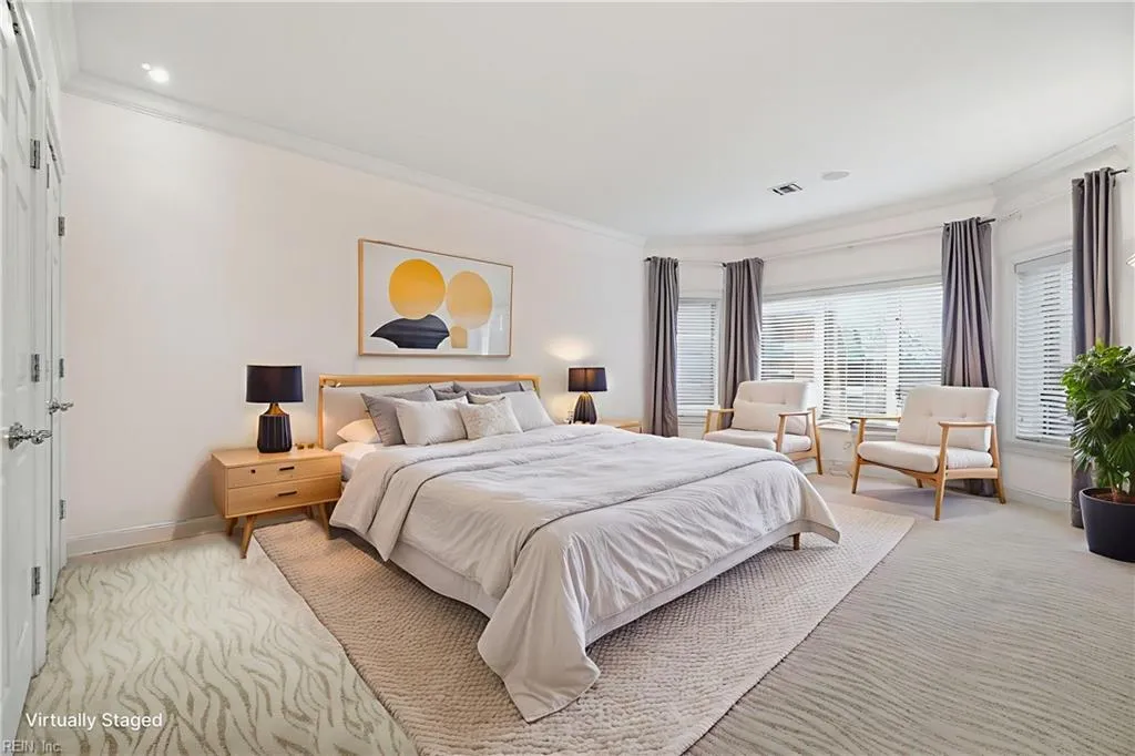 Norfolk, Virginia 23507, United States, 3 Bedrooms Bedrooms, ,3 BathroomsBathrooms,Residential,Active,253140