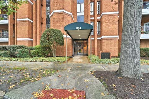 Photo for 1104 Botetourt GDNS A-6