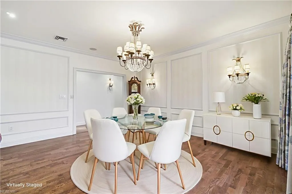 Norfolk, Virginia 23507, United States, 3 Bedrooms Bedrooms, ,3 BathroomsBathrooms,Residential,Active,253140