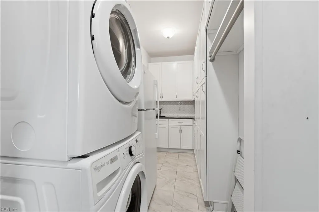 Norfolk, Virginia 23507, United States, 3 Bedrooms Bedrooms, ,3 BathroomsBathrooms,Residential,Active,253140