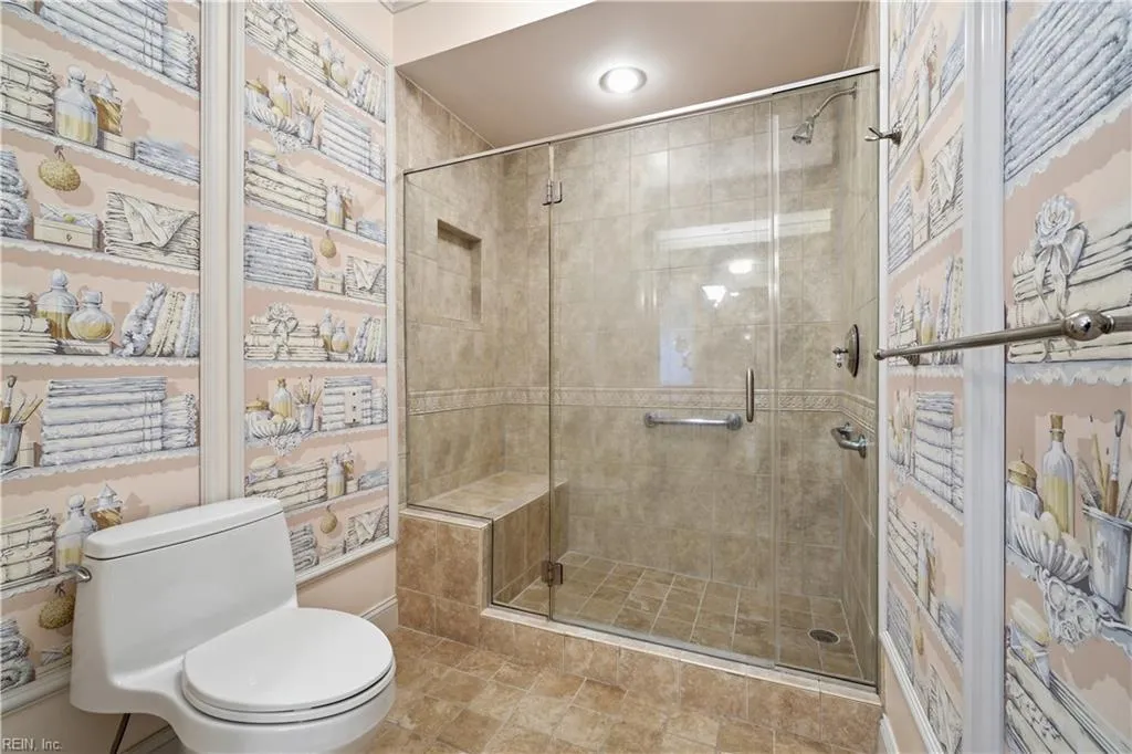 Norfolk, Virginia 23507, United States, 3 Bedrooms Bedrooms, ,3 BathroomsBathrooms,Residential,Active,253140