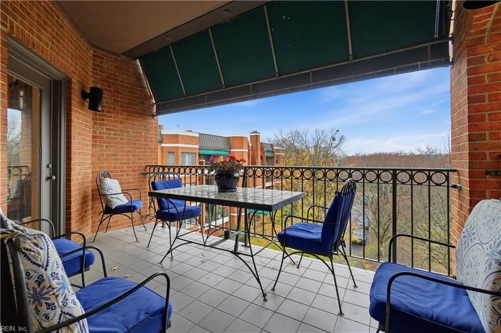 Norfolk, Virginia 23507, United States, 3 Bedrooms Bedrooms, ,3 BathroomsBathrooms,Residential,Active,253140