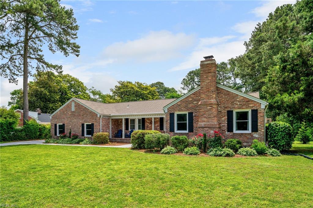 4252 Country Club CIR