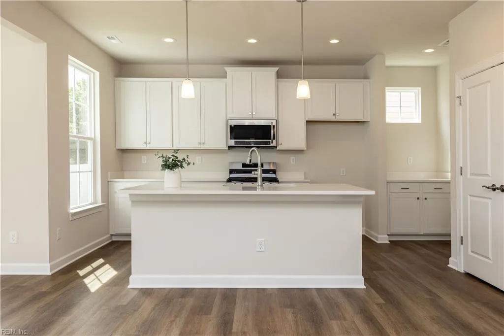 Suffolk, Virginia 23434, United States, 4 Bedrooms Bedrooms, ,3 BathroomsBathrooms,Residential,Active,223972