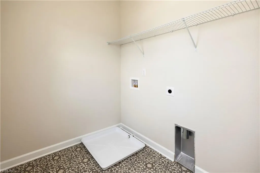 Suffolk, Virginia 23434, United States, 4 Bedrooms Bedrooms, ,3 BathroomsBathrooms,Residential,Active,223972