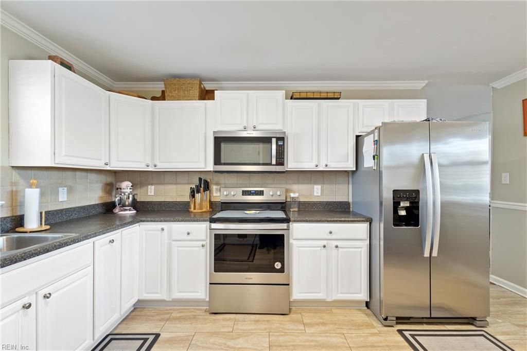 Photo of 202 Bayberry Lane, Yorktown, VA 23693 (MLS # 10626940)