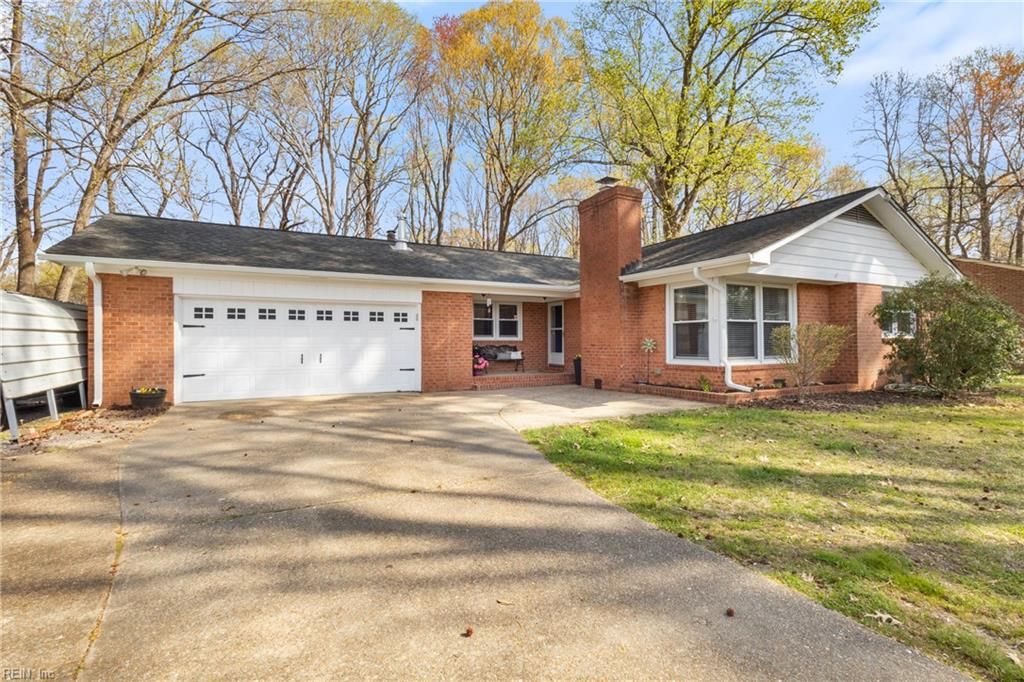 Photo of 202 Bayberry Lane, Yorktown, VA 23693 (MLS # 10626940)