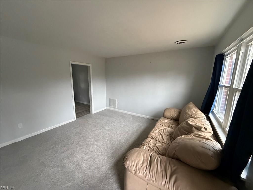 Photo of 19 Plantation Drive, Hampton, VA 23669 (MLS # 10614403)