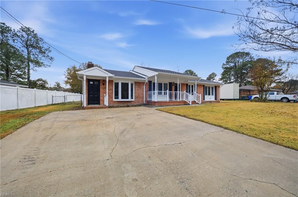 Photo of 1505 Austin Drive, Suffolk, VA 23434 (MLS # 10612354)