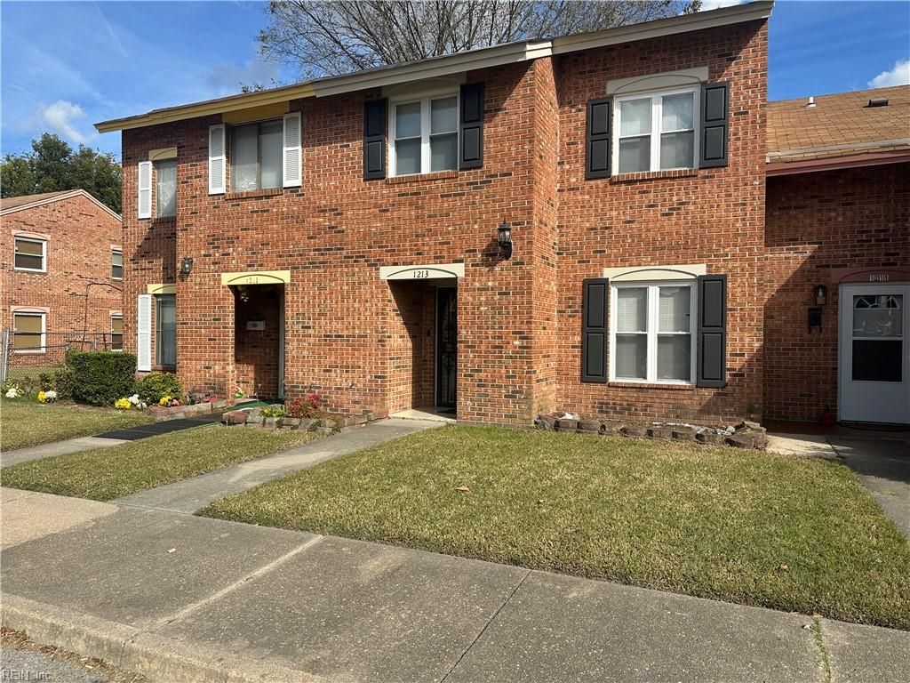 Photo of 1213 FLORIDA Street, Portsmouth, VA 23707 (MLS # 10607774)