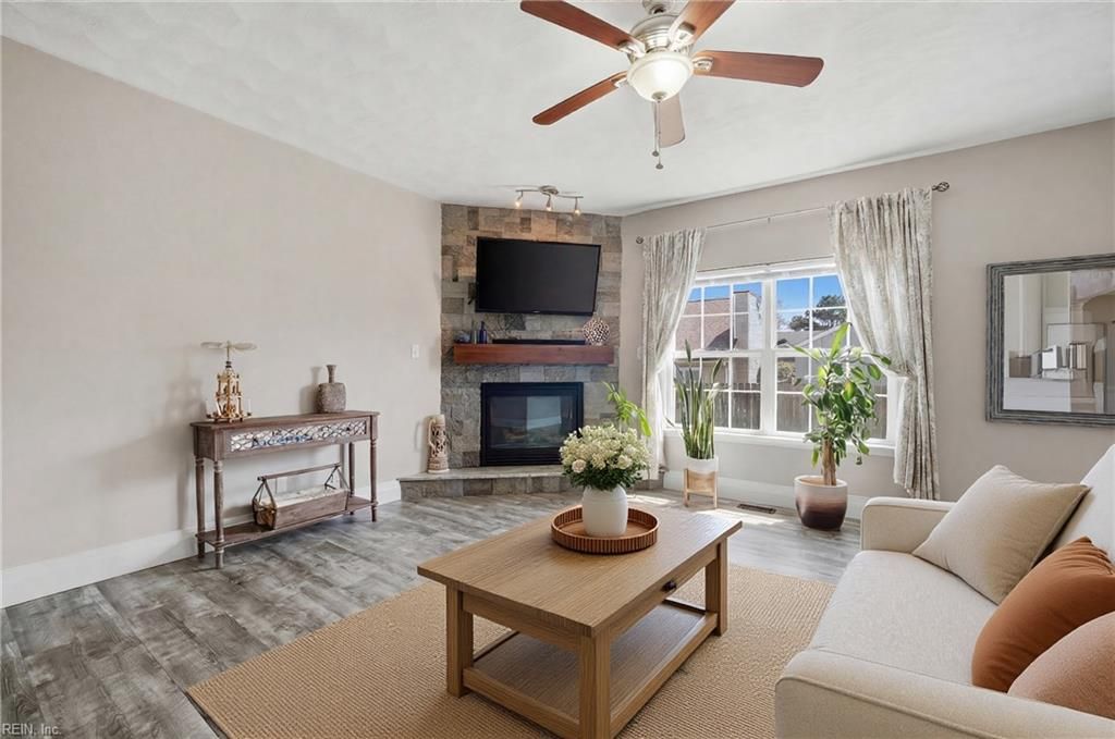 Photo of 944 Hodges Place, Virginia Beach, VA 23464 (MLS # 10627059)