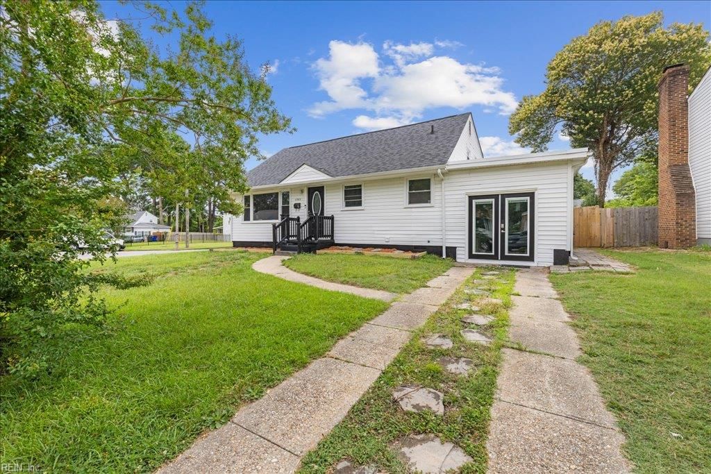 Photo of 5385 Hummel Drive, Norfolk, VA 23502 (MLS # 10640851)