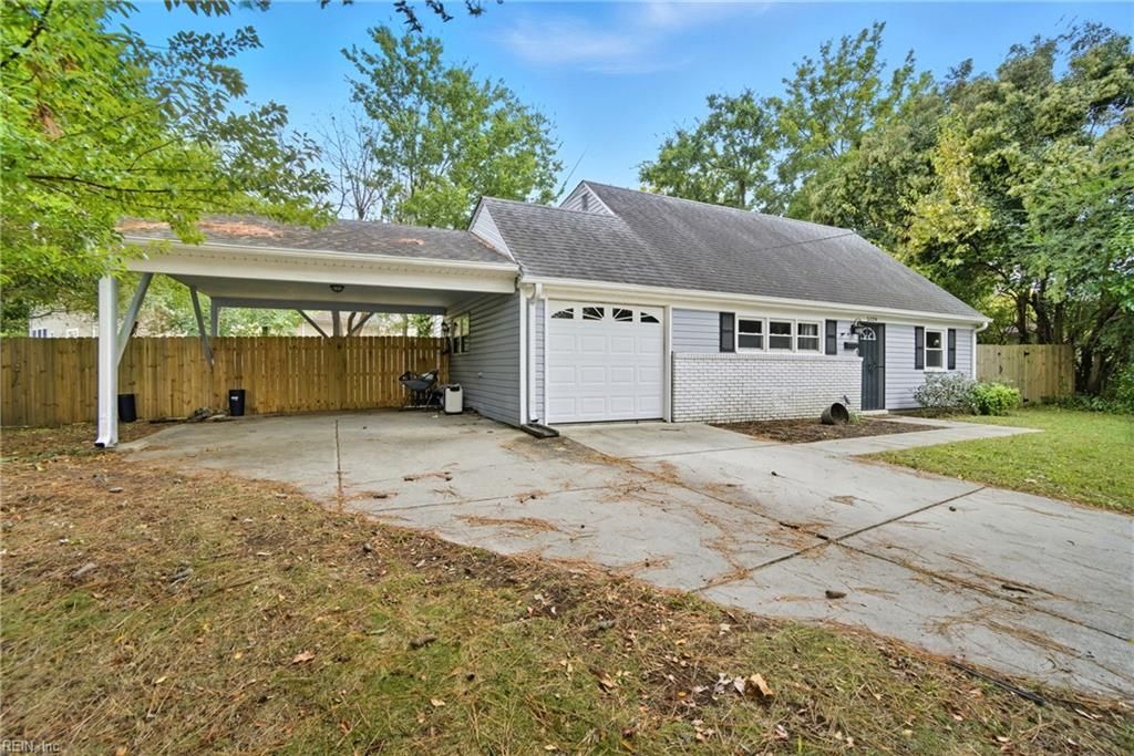 Photo of 5329 River Edge Road, Norfolk, VA 23502 (MLS # 10606351)