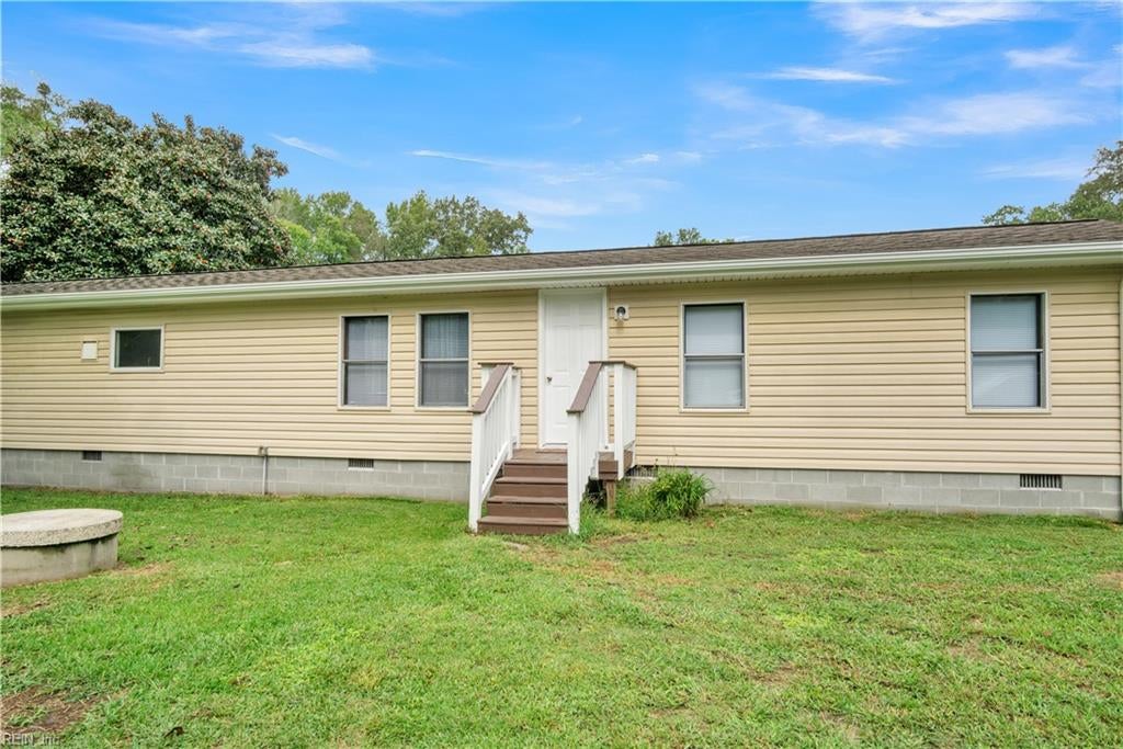 Photo of 2612 Robin Hood Trail, Suffolk, VA 23435 (MLS # 10657715)