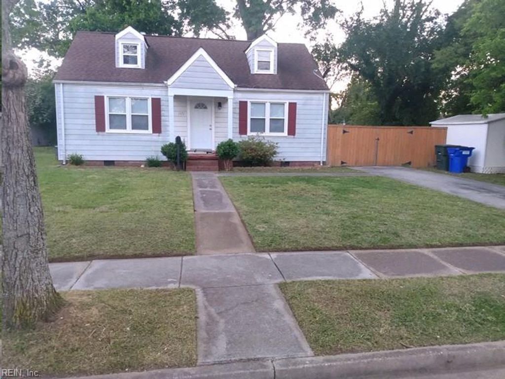 Photo of 1371 E Norcova Drive, Norfolk, VA 23502 (MLS # 10639150)