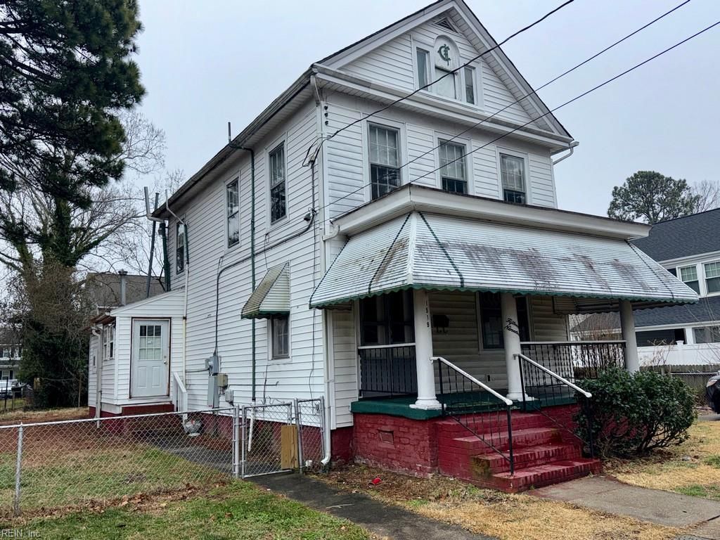 Photo of 1519 Lansing Avenue, Portsmouth, VA 23704 (MLS # 10624911)