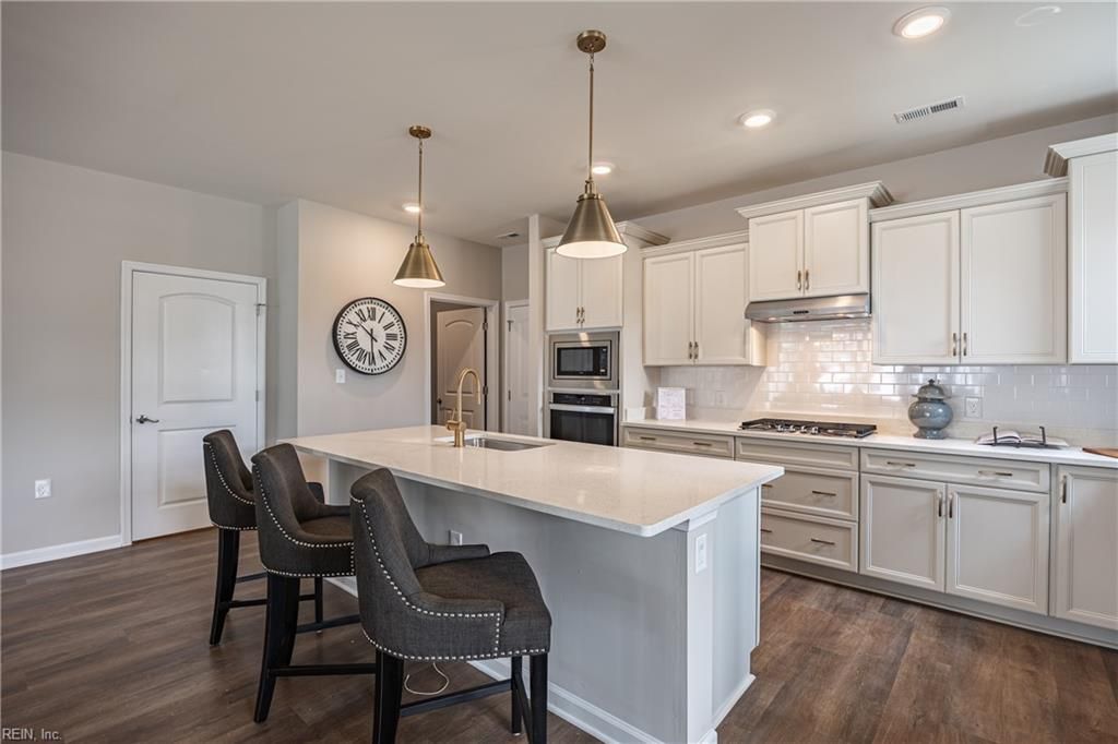 Photo of 209 Oxford Avenue #40-1, Smithfield, VA 23430 (MLS # 10625241)