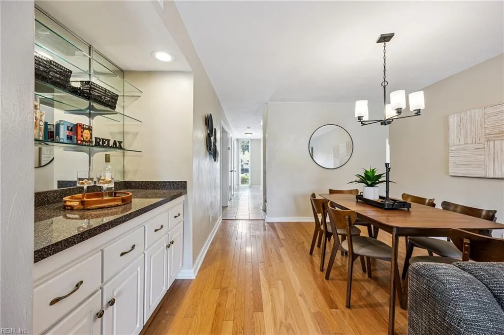 Portsmouth, Virginia 23703, United States, 3 Bedrooms Bedrooms, ,3 BathroomsBathrooms,Residential,Active,173521