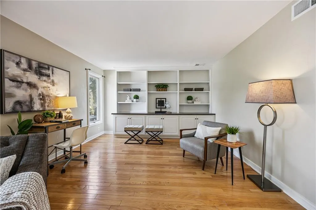 Portsmouth, Virginia 23703, United States, 3 Bedrooms Bedrooms, ,3 BathroomsBathrooms,Residential,Active,173521