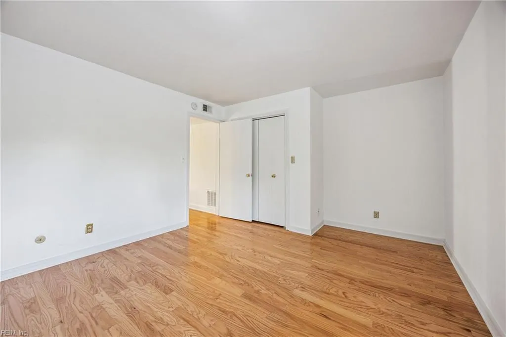 Portsmouth, Virginia 23703, United States, 3 Bedrooms Bedrooms, ,3 BathroomsBathrooms,Residential,Active,173521