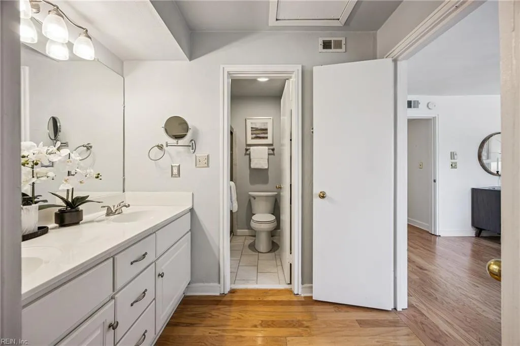 Portsmouth, Virginia 23703, United States, 3 Bedrooms Bedrooms, ,3 BathroomsBathrooms,Residential,Active,173521