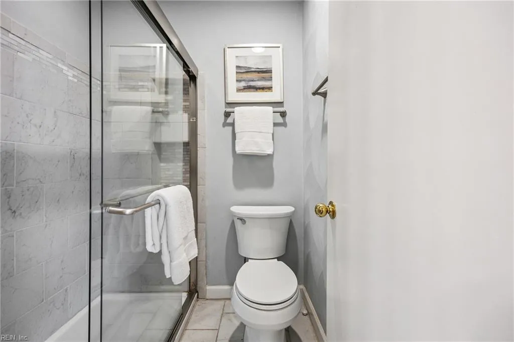 Portsmouth, Virginia 23703, United States, 3 Bedrooms Bedrooms, ,3 BathroomsBathrooms,Residential,Active,173521